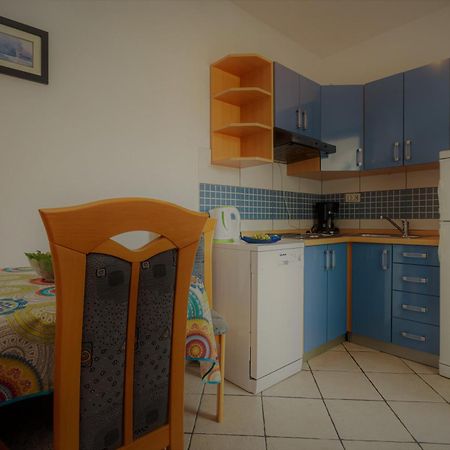 Apartmani Mw, Plavi Apartman 바슈카 외부 사진